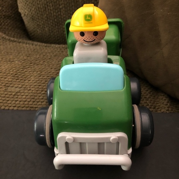 🎄VTG Tomy John  Deere toy Loader plastic With Little People Character - Picture 2 of 8